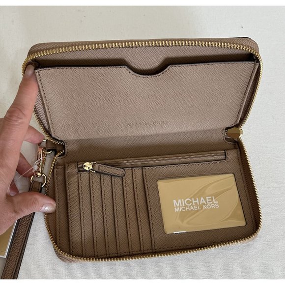 New Michael Kors Hayes Large Flat Phone Case Wallet Leather Dark Khaki - Picture 3 of 5